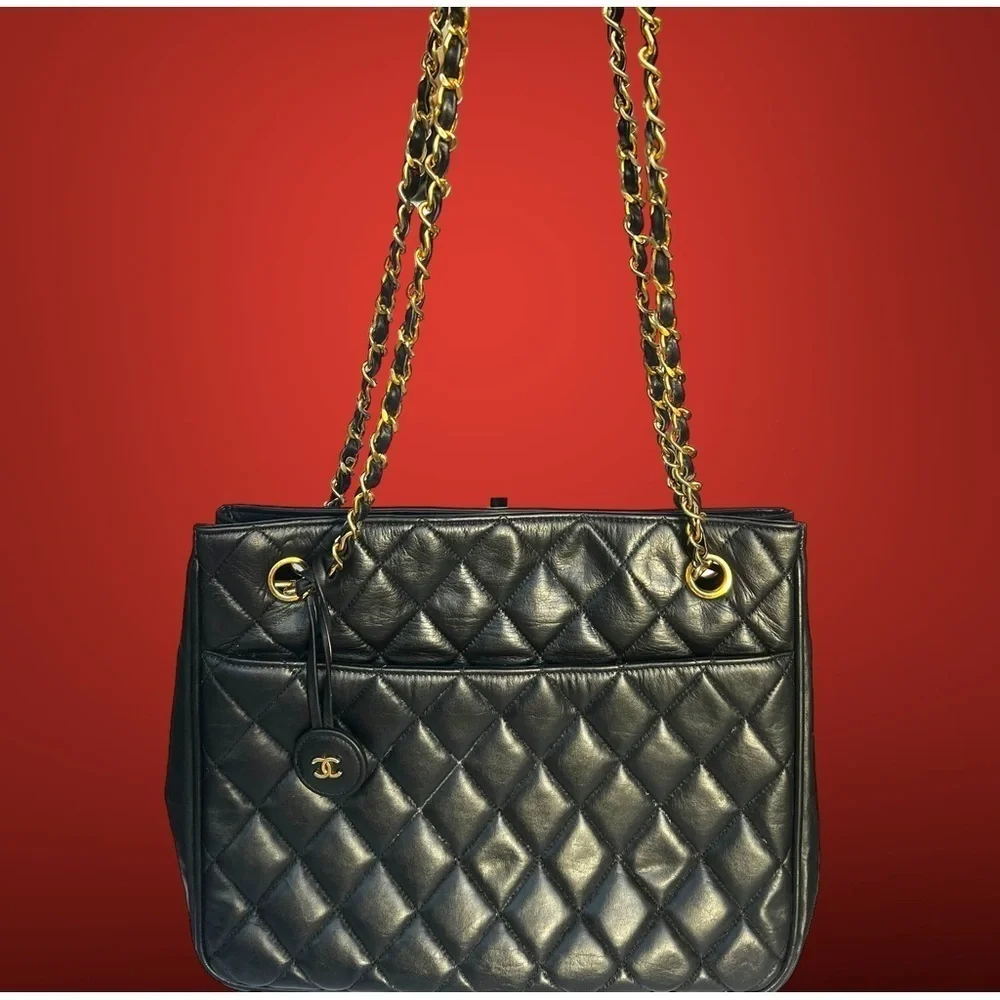 Lambskin black Chanel Matelasse